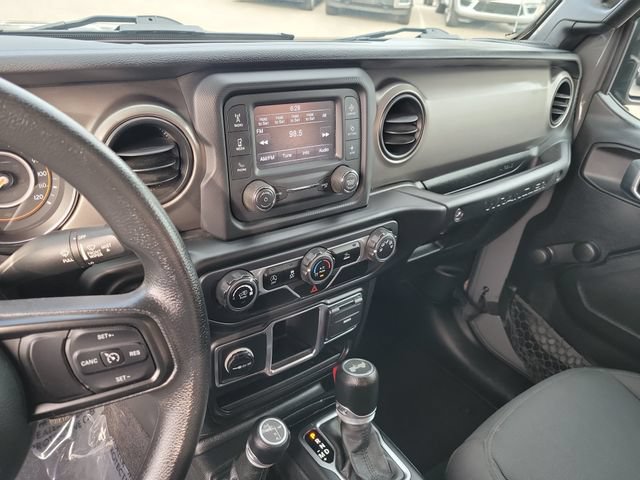 Used 2021 Jeep Wrangler Sport AWD/4WD image 13
