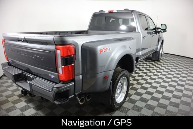 Certified 2025 Ford F450 Platinum w/ FX4 Off-Road Package image 3