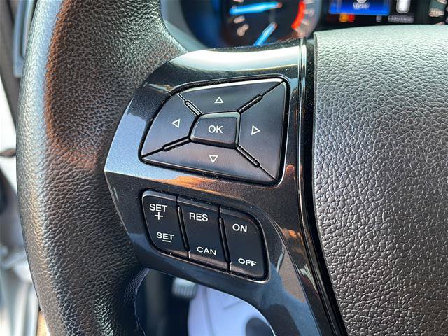 Certified 2018 Ford Explorer XLT FWD image 15