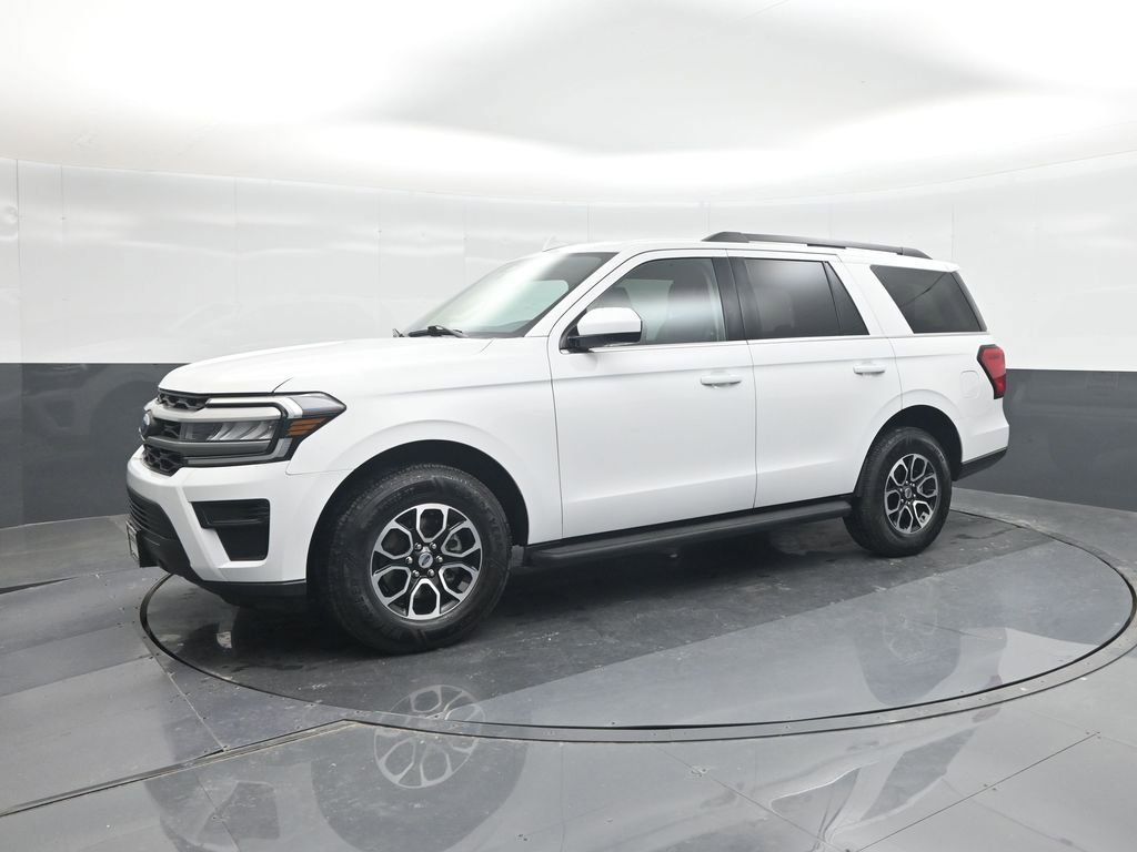Certified 2024 Ford Expedition XLT RWD image 1
