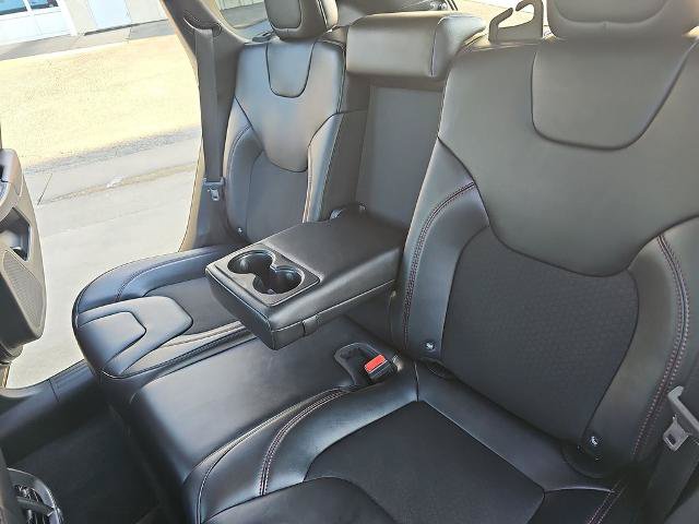 Used 2019 Jeep Cherokee Trailhawk w/ Comfort/Convenience Group AWD/4WD image 13