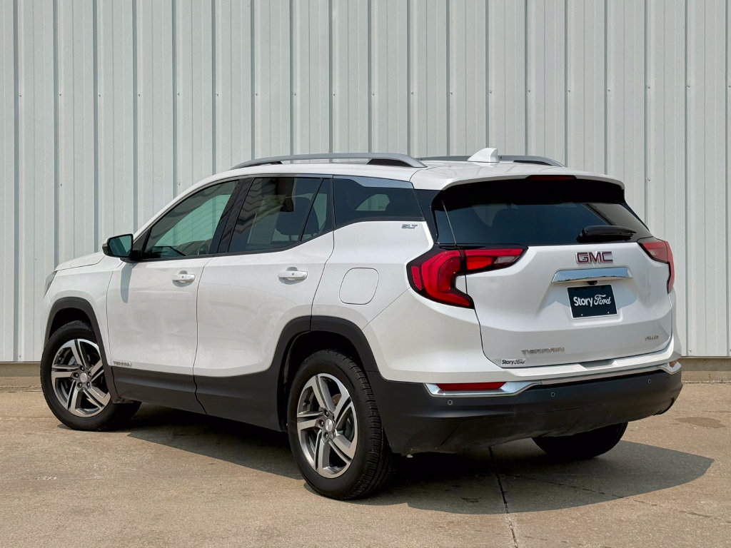 Used 2021 GMC Terrain SLT w/ Infotainment Package II AWD/4WD image 4