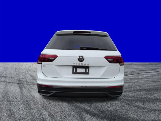 Used 2022 Volkswagen Tiguan SE w/ Panoramic Sunroof Package FWD image 5