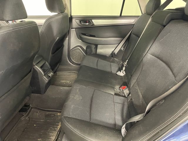 Used 2019 Subaru Outback 2.5i Premium image 16