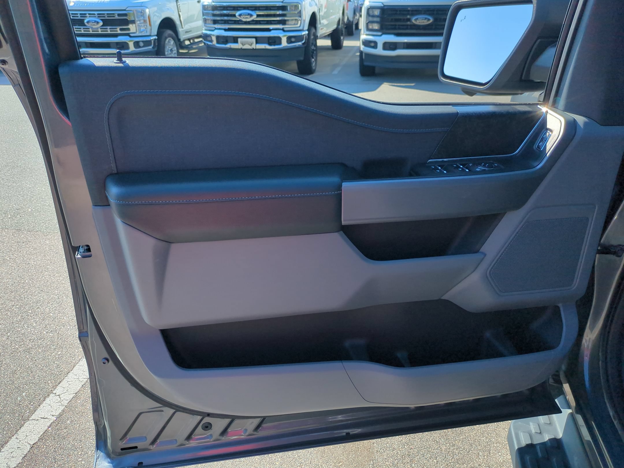 Certified 2023 Ford F150 Lightning XLT AWD/4WD image 14