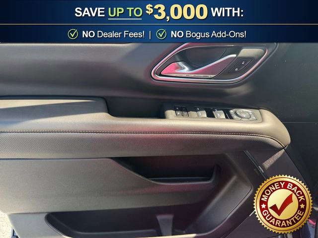 Used 2024 GMC Yukon AT4 AWD/4WD image 16