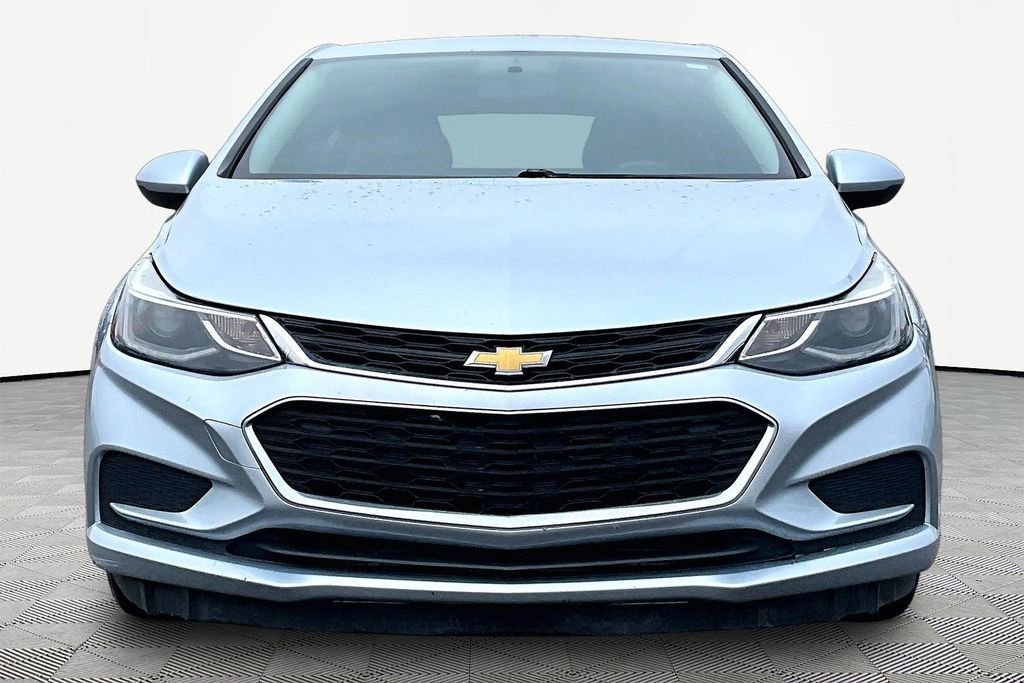 Used 2017 Chevrolet Cruze LT w/ Convenience Package image 6
