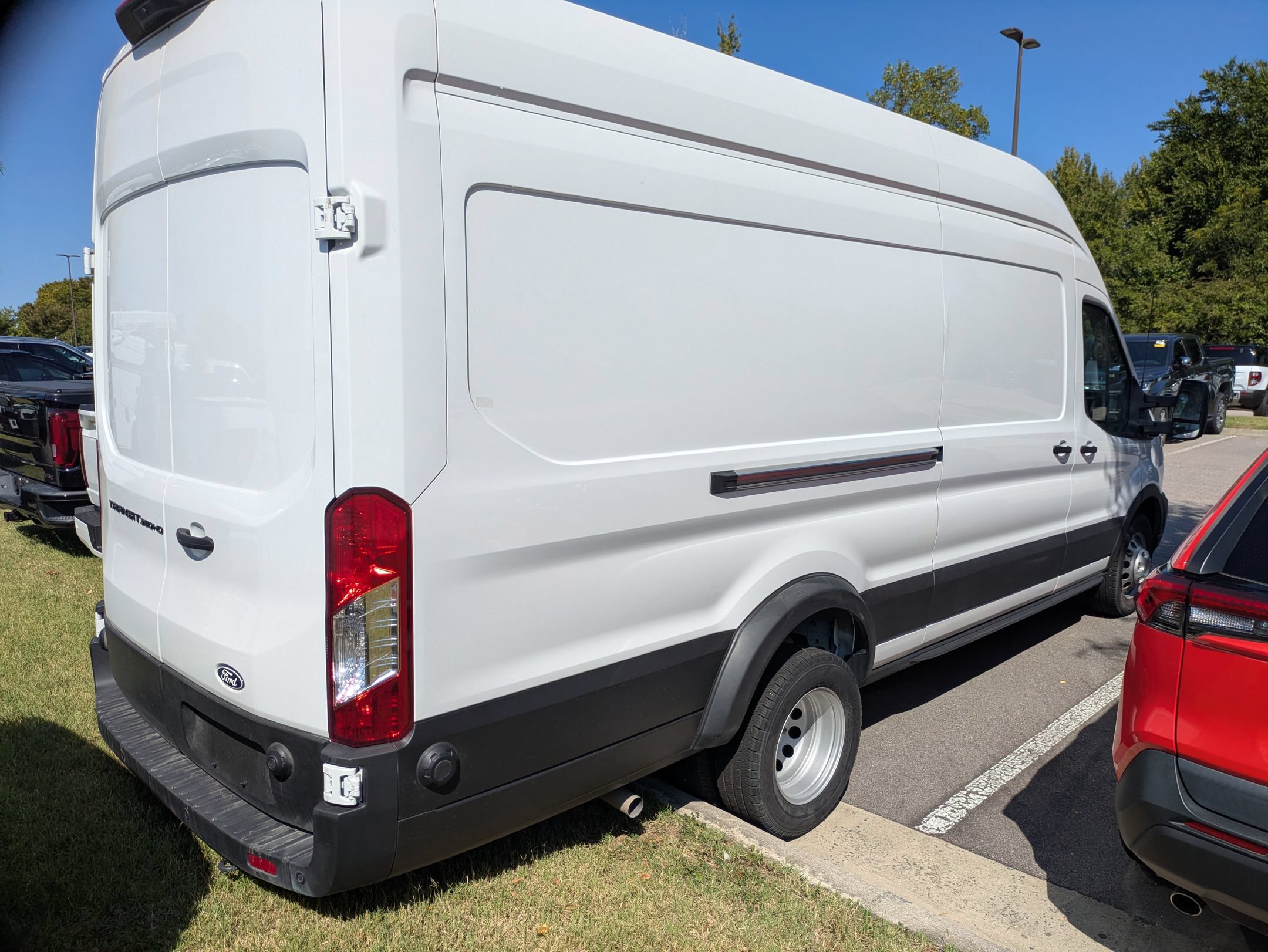 Certified 2026 Ford Transit 350 148 High Roof Extended DRW RWD image 4