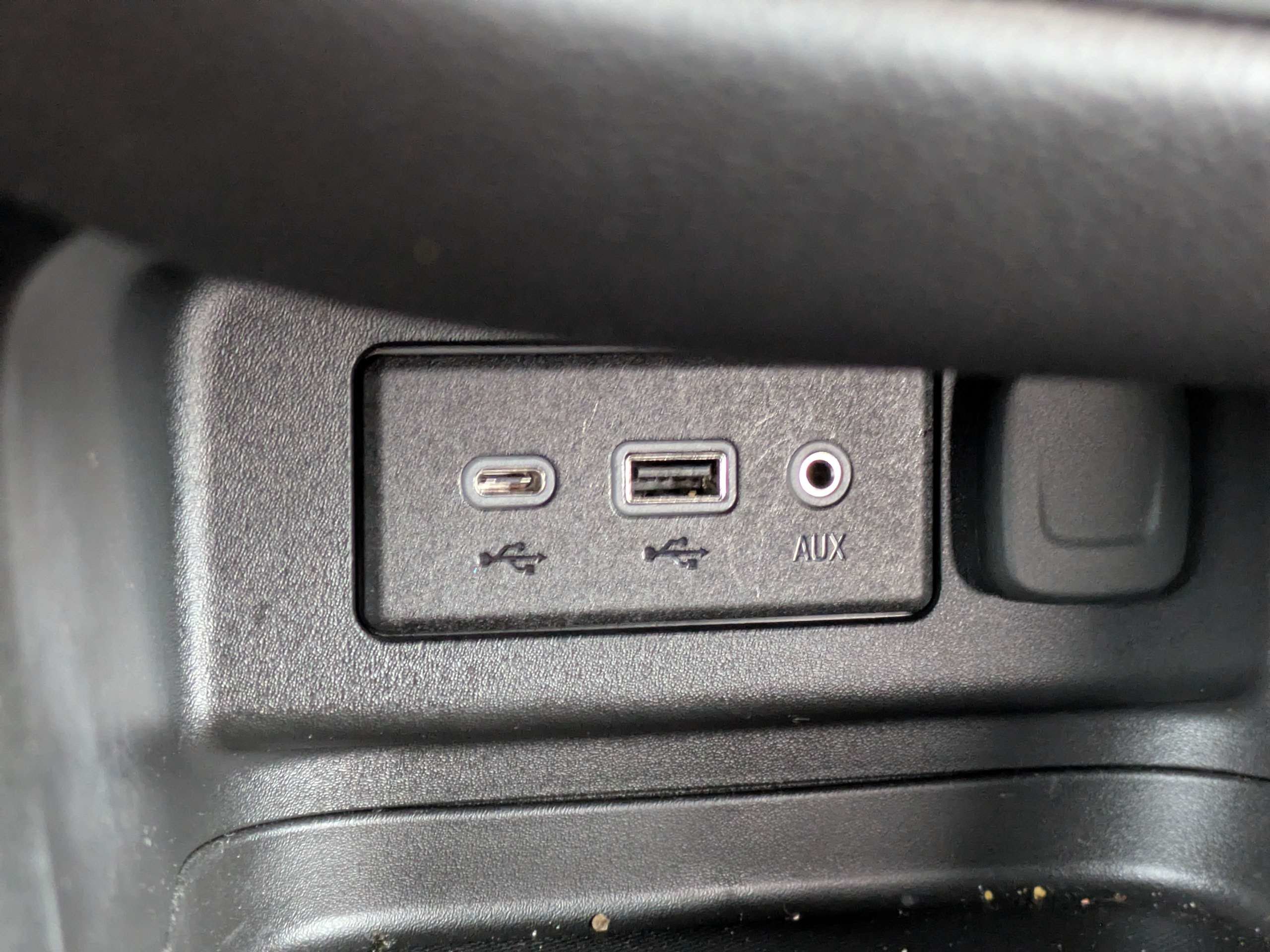 Used 2024 Chevrolet Equinox RS FWD image 24