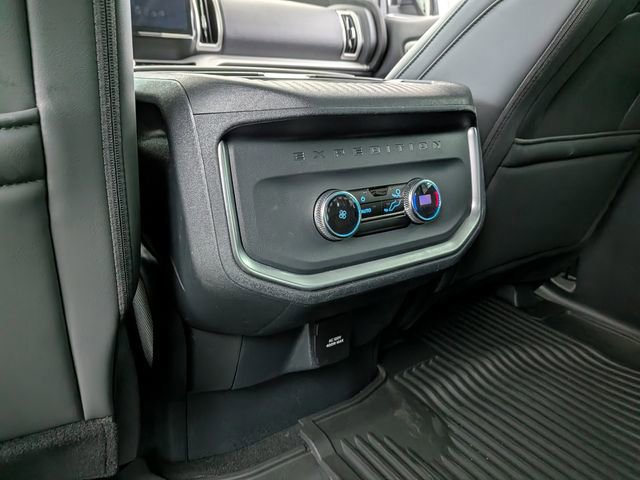 Certified 2025 Ford Expedition Active image 15