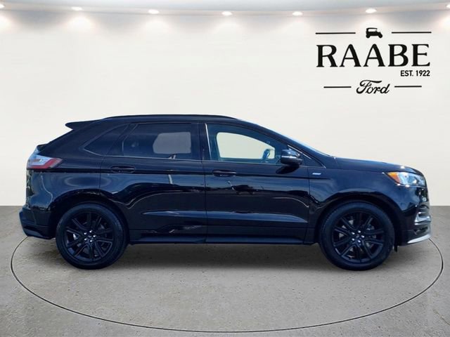 Certified 2020 Ford Edge ST-Line w/ Cold Weather Package AWD/4WD image 8