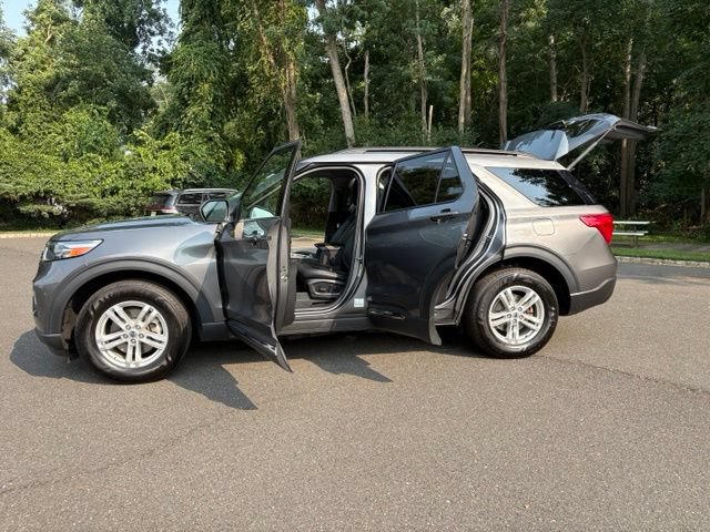 Certified 2022 Ford Explorer XLT w/ Equipment Group 202A AWD/4WD image 15