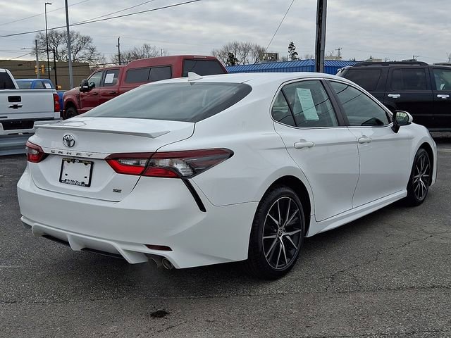 Used 2021 Toyota Camry SE FWD image 6