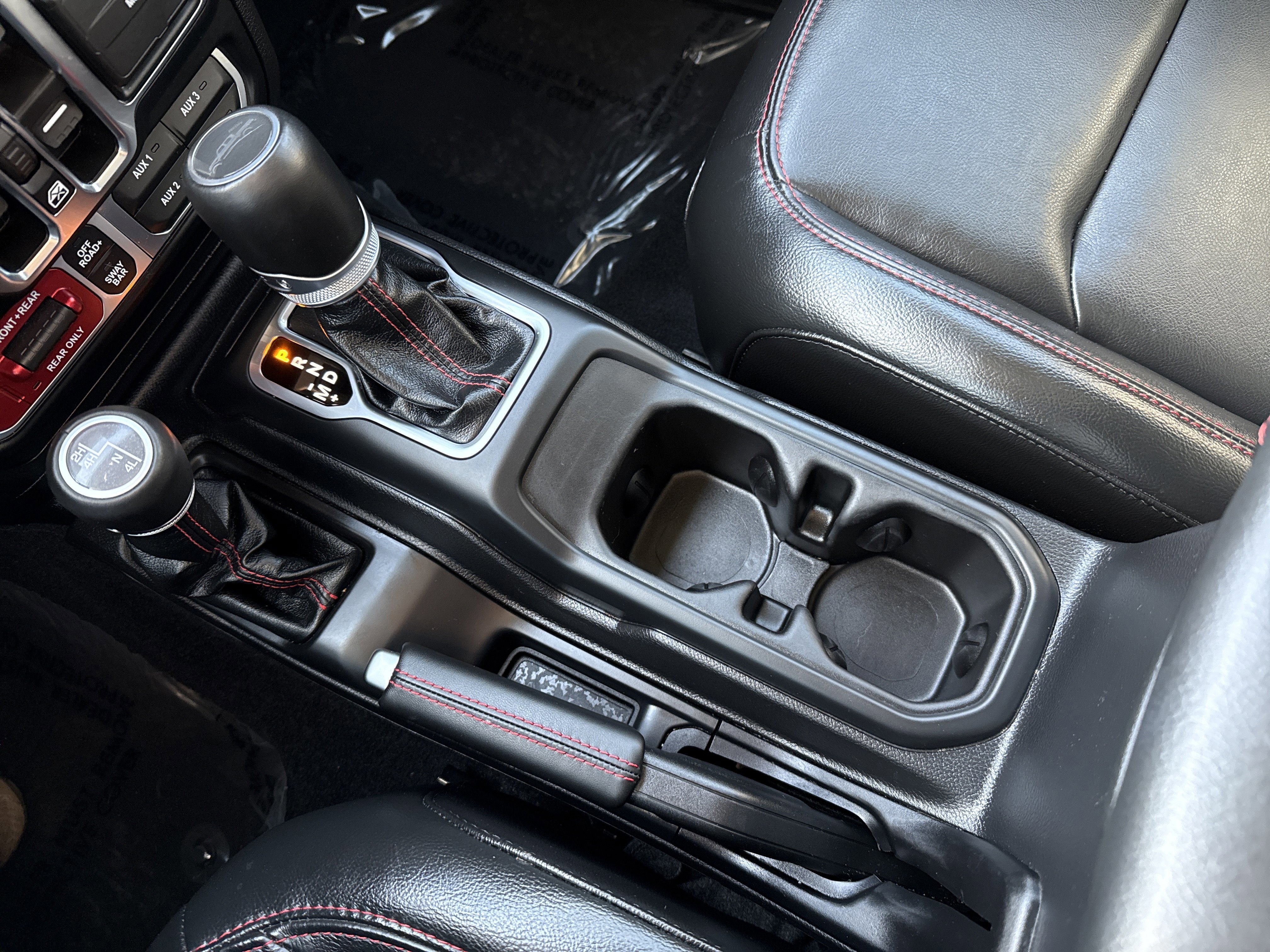 Used 2023 Jeep Gladiator Rubicon w/ Cold Weather Group image 24