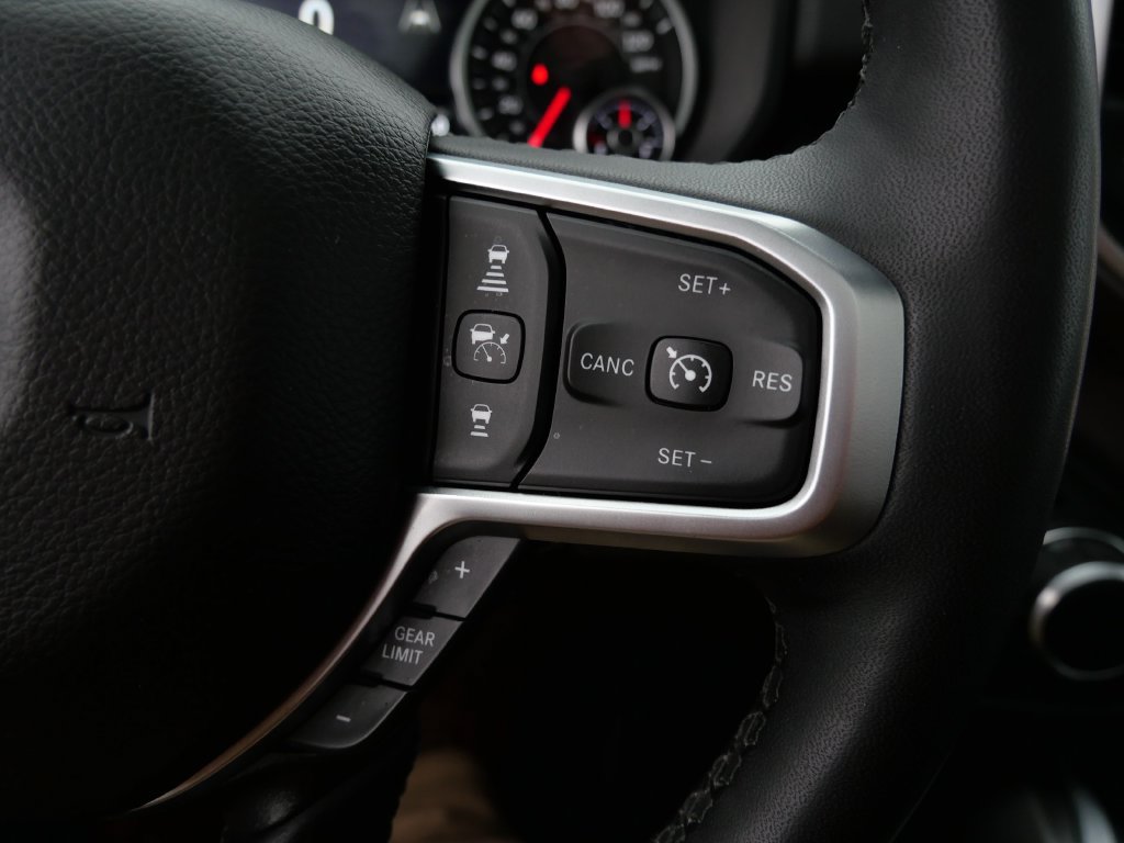 Used 2025 RAM 1500 Big Horn AWD/4WD image 22