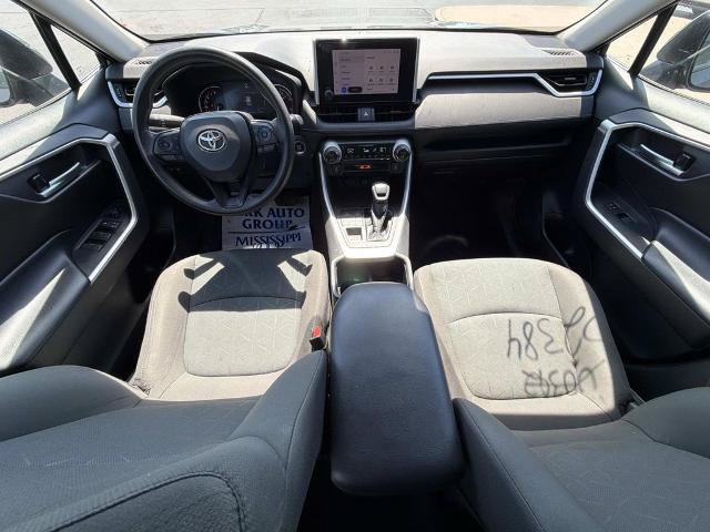 Used 2023 Toyota RAV4 XLE AWD/4WD image 22