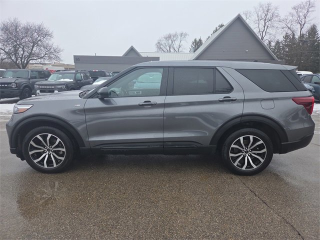 Certified 2022 Ford Explorer ST-Line image 6