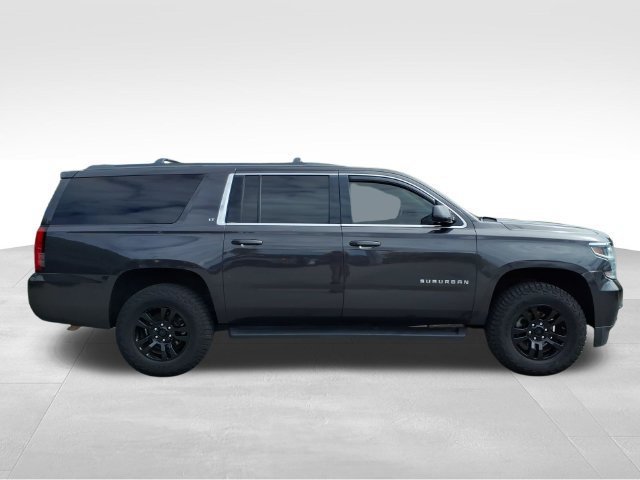 Used 2018 Chevrolet Suburban LT AWD/4WD image 15