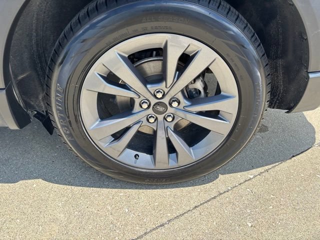 Certified 2023 Ford Explorer XLT w/ Equipment Group 202A AWD/4WD image 12