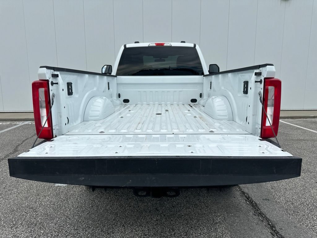 Certified 2025 Ford F250 XLT w/ FX4 Off-Road Package AWD/4WD image 17