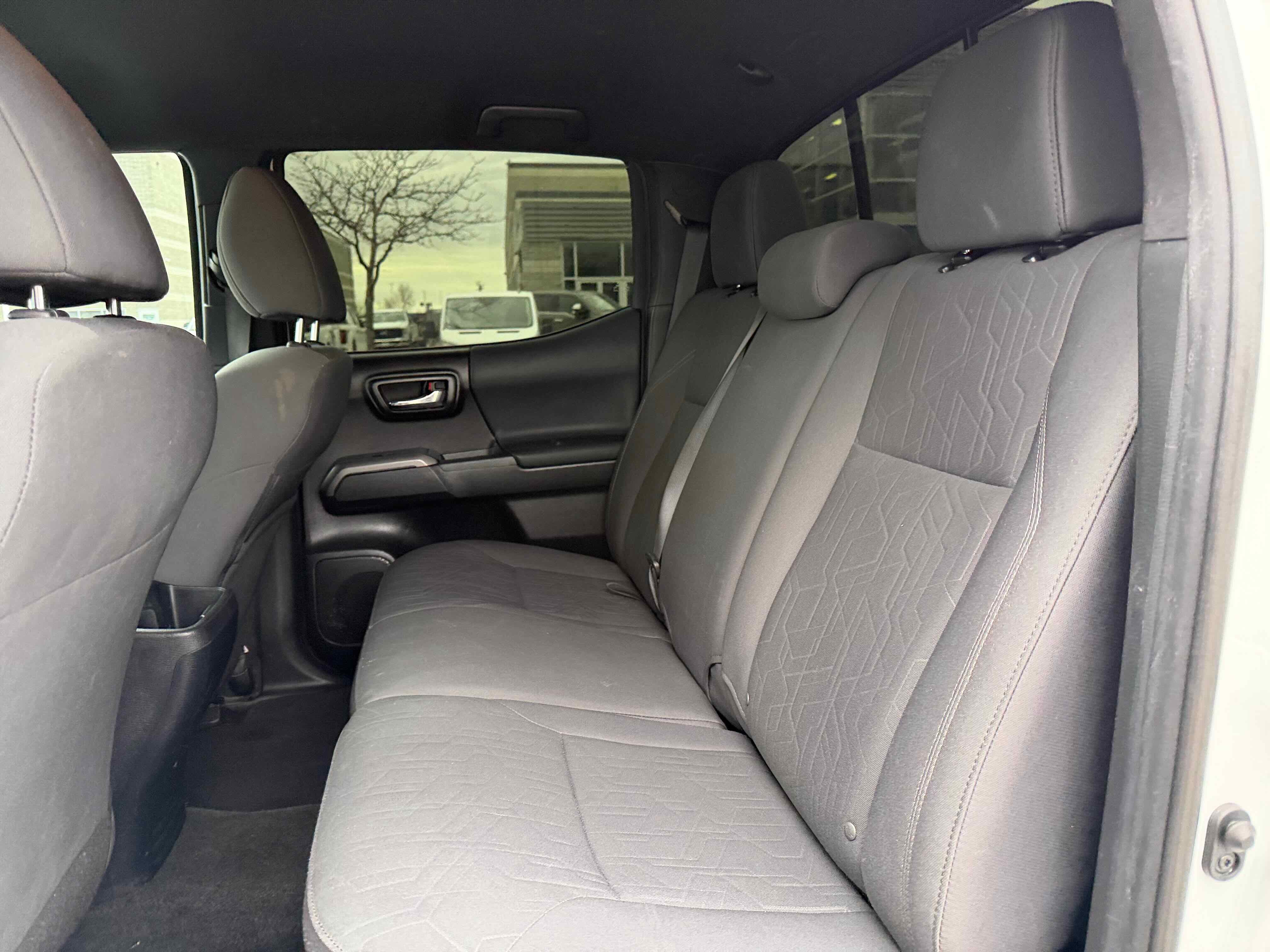 Used 2019 Toyota Tacoma TRD Sport image 28