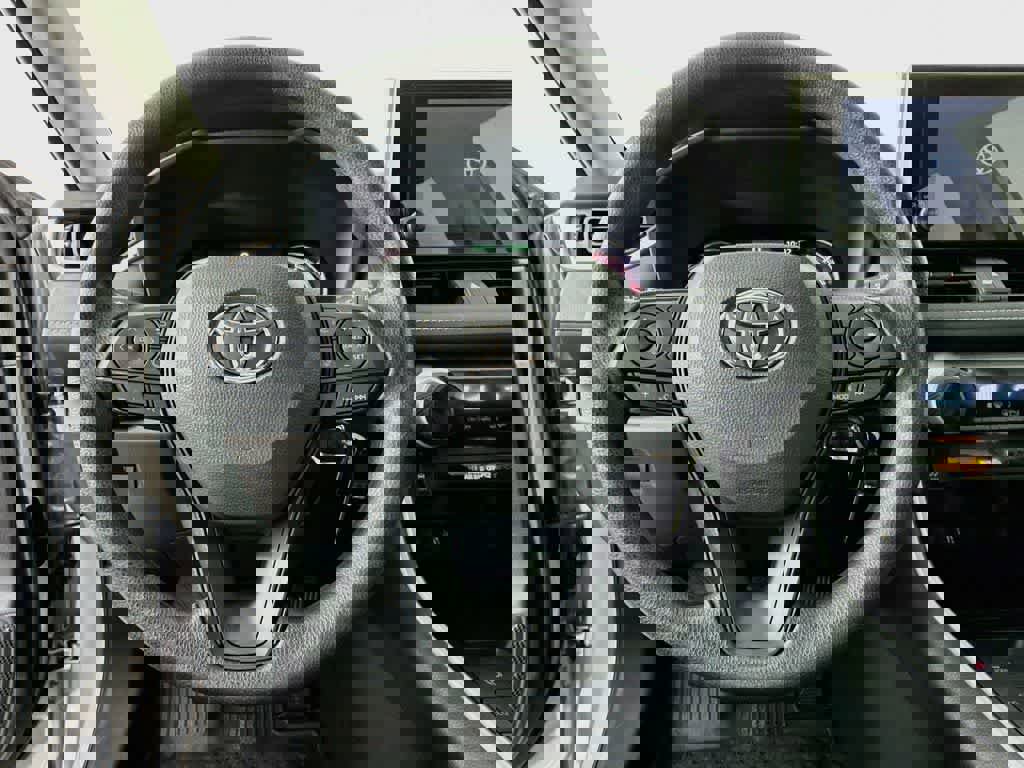 Used 2025 Toyota RAV4 LE FWD image 19