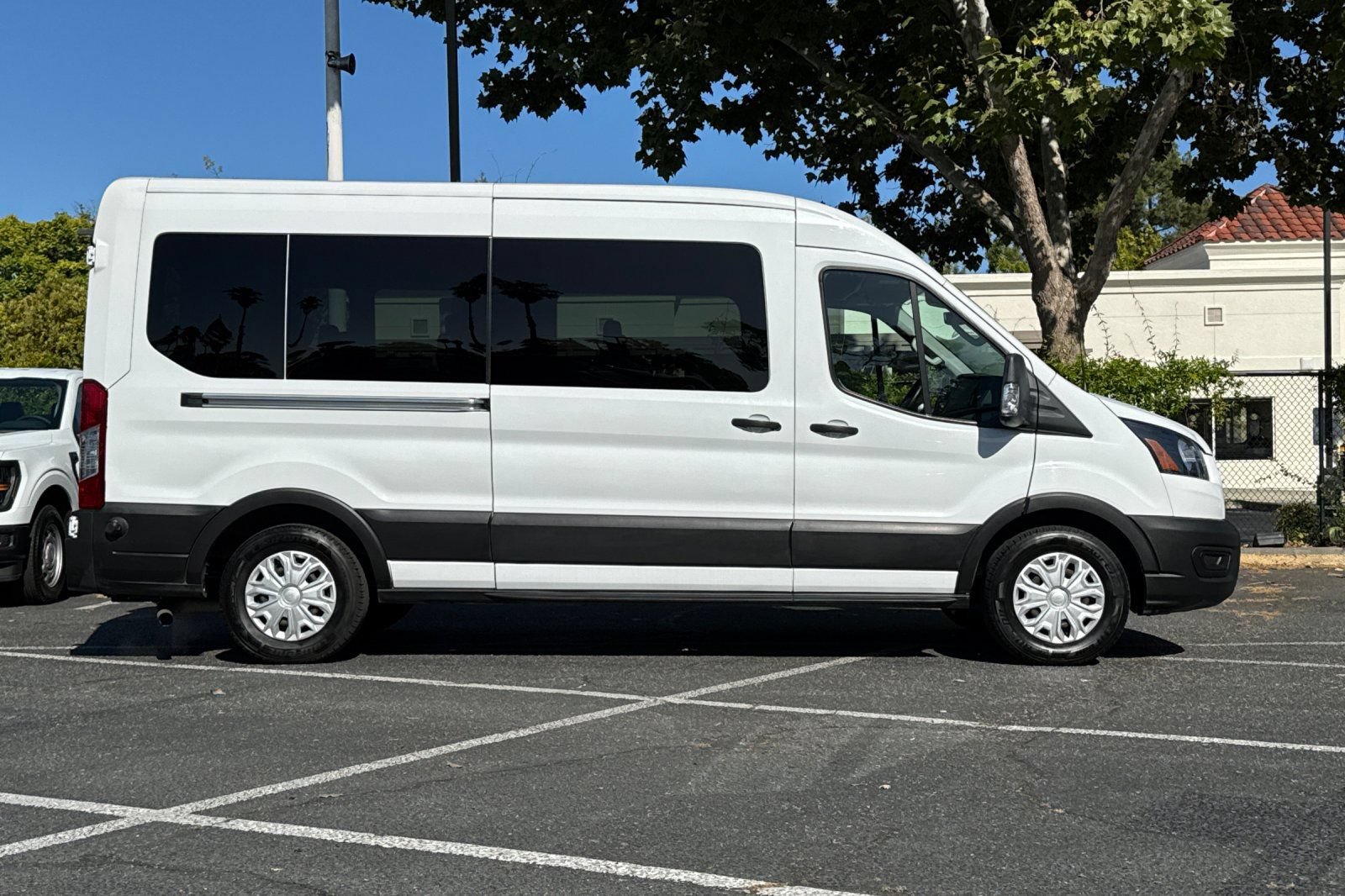 Certified 2020 Ford Transit 350 XL RWD image 4