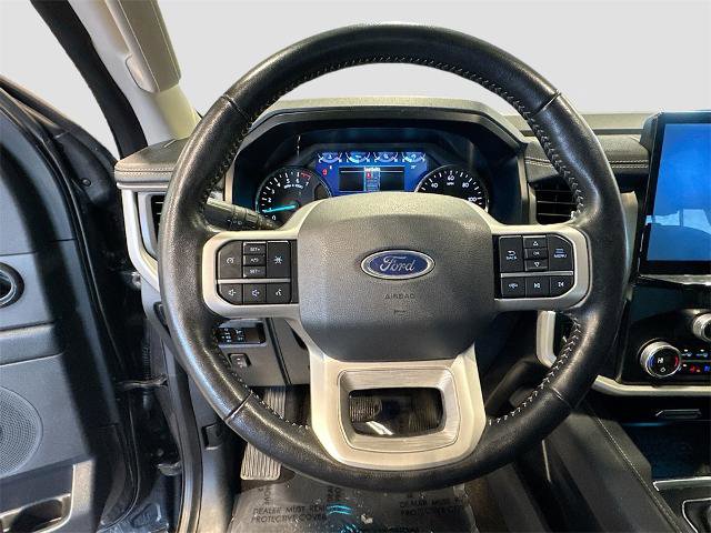 Certified 2023 Ford Expedition XLT image 10