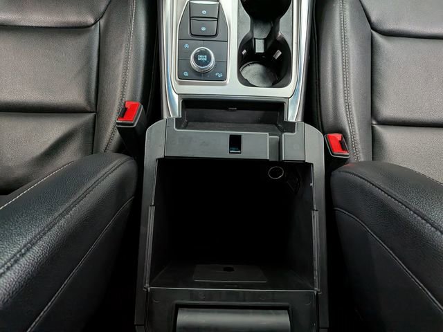 Certified 2021 Ford Explorer XLT w/ Equipment Group 202A image 32