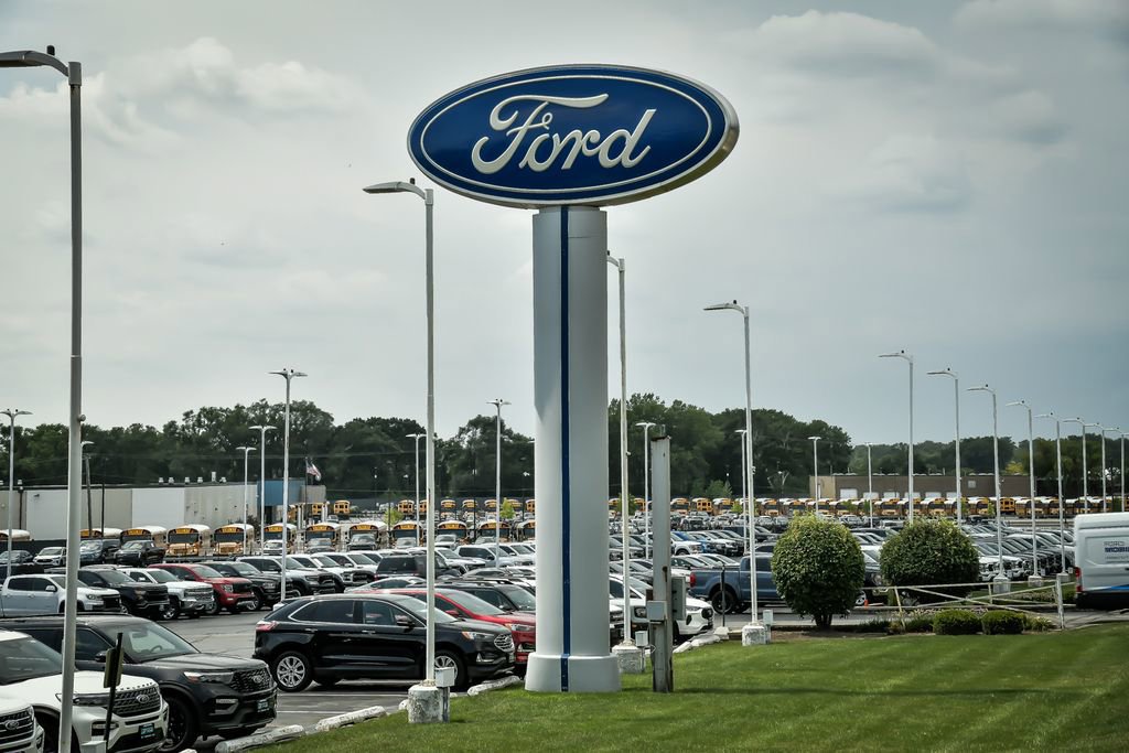 Certified 2024 Ford Edge SEL image 31