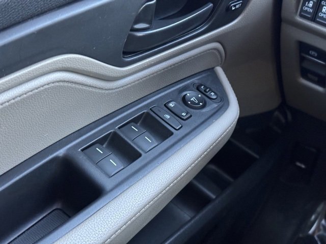 Used 2019 Honda Odyssey EX-L image 36