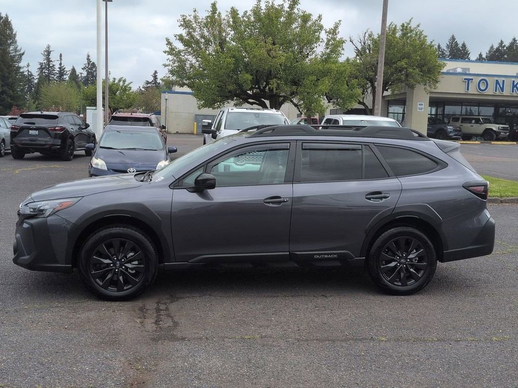 Used 2025 Subaru Outback Onyx Edition AWD/4WD image 2