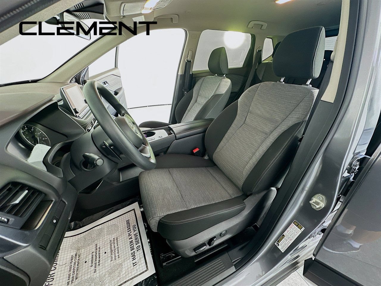 Used 2023 Nissan Rogue SV FWD image 28