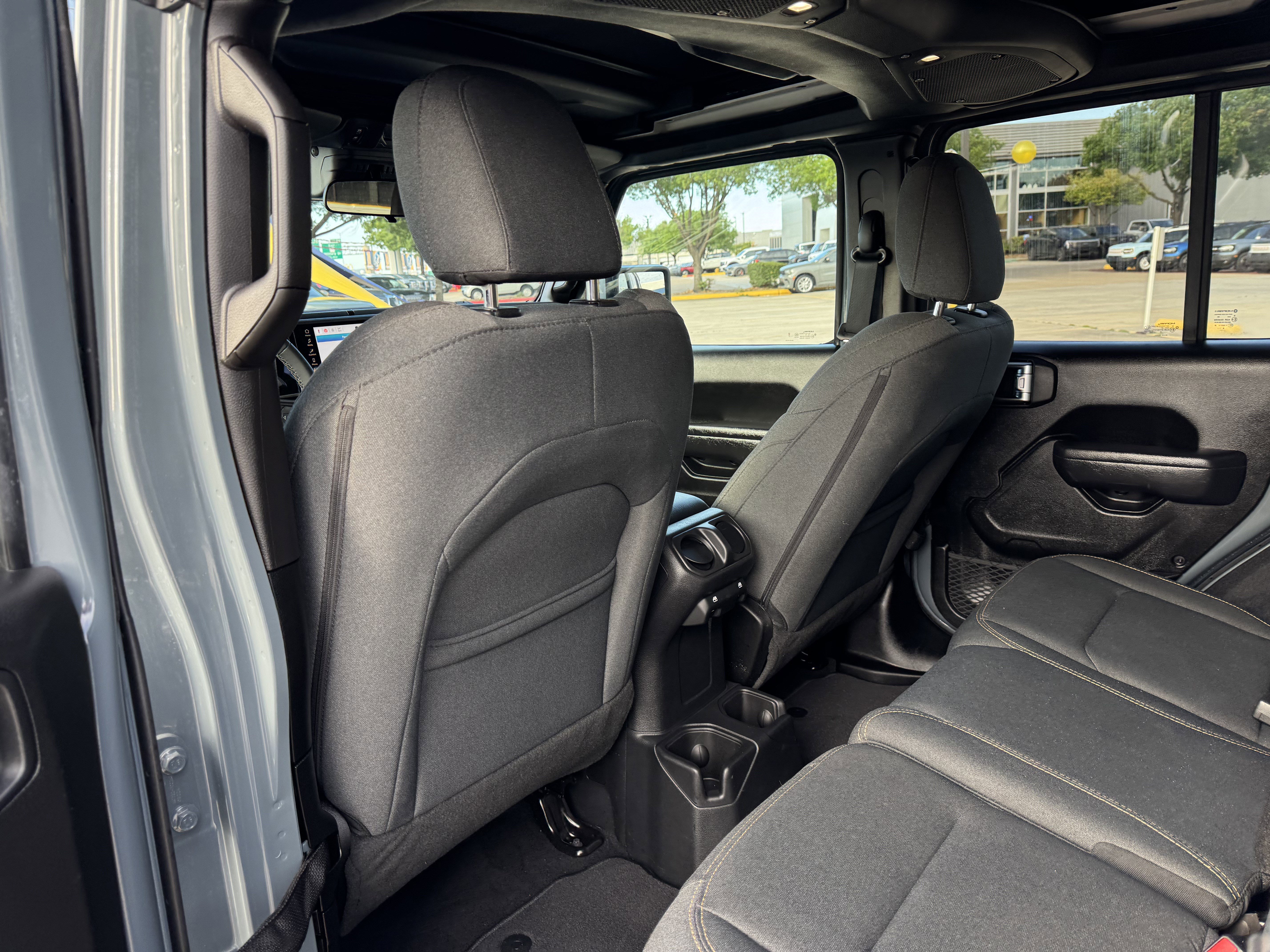 Used 2025 Jeep Wrangler Sport S image 14