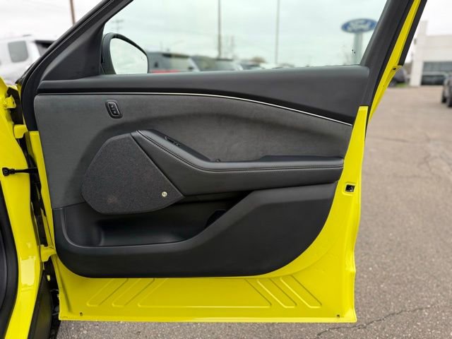 Certified 2025 Ford Mustang Mach-E GT image 19