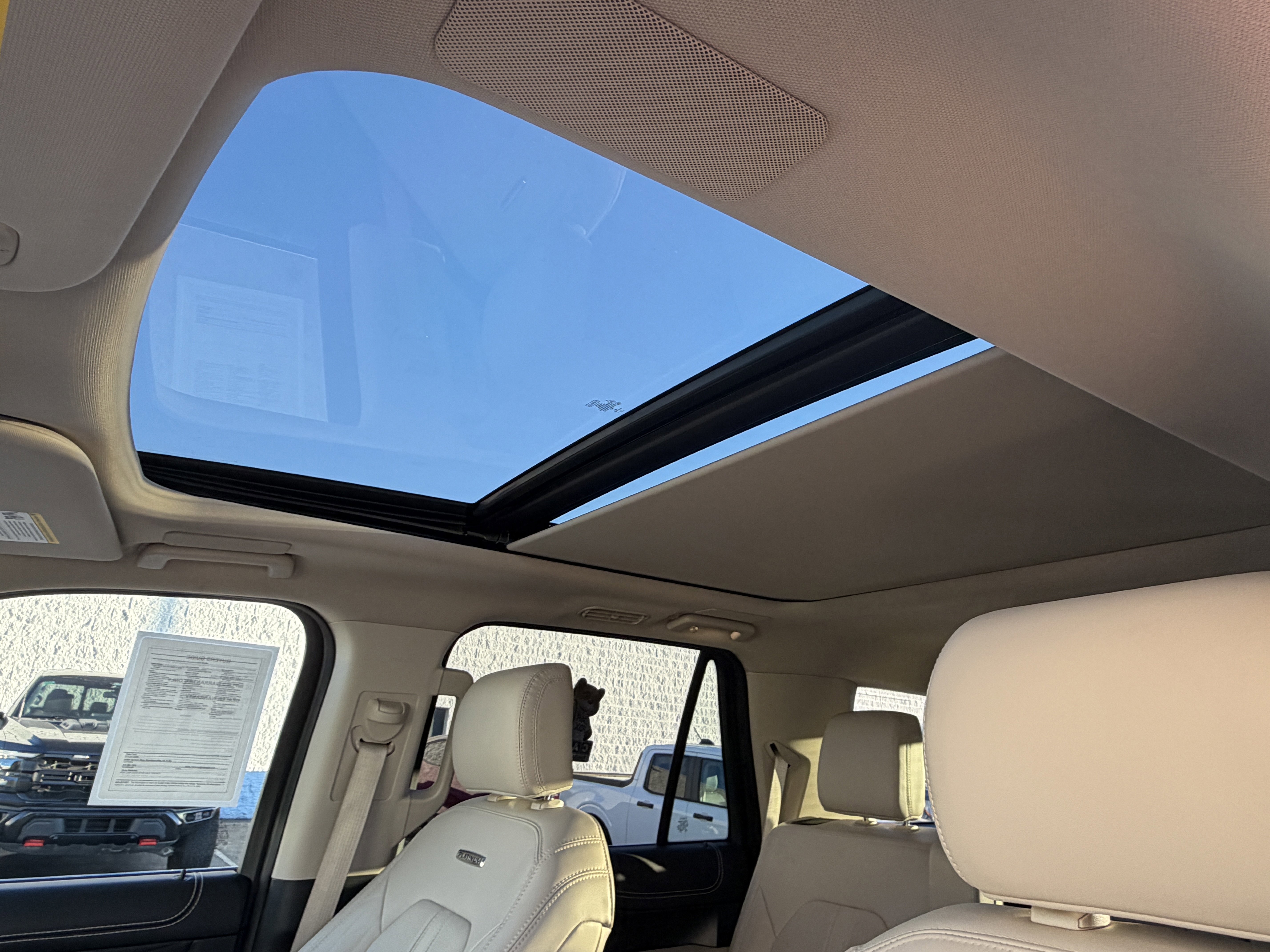 Certified 2023 Ford Expedition Platinum image 15