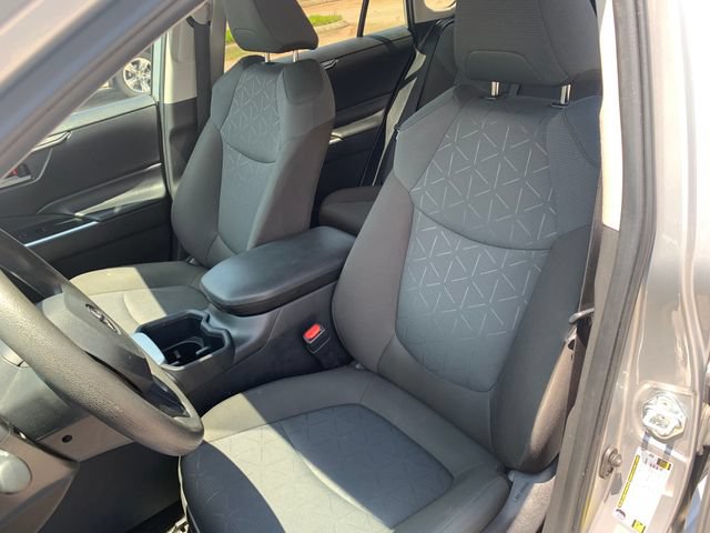 Used 2025 Toyota RAV4 XLE AWD/4WD image 10