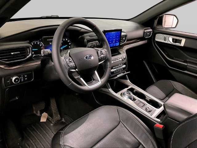 Certified 2020 Ford Explorer Limited AWD/4WD image 12