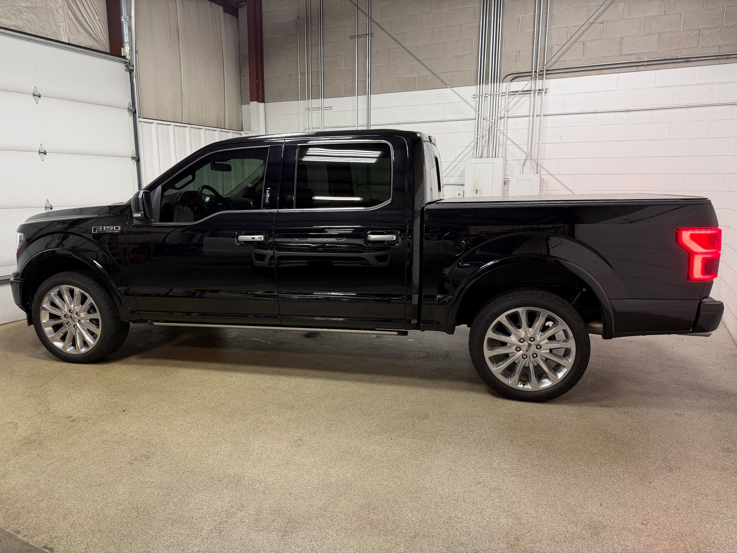 Certified 2019 Ford F150 Limited w/ Trailer Tow Package AWD/4WD image 5
