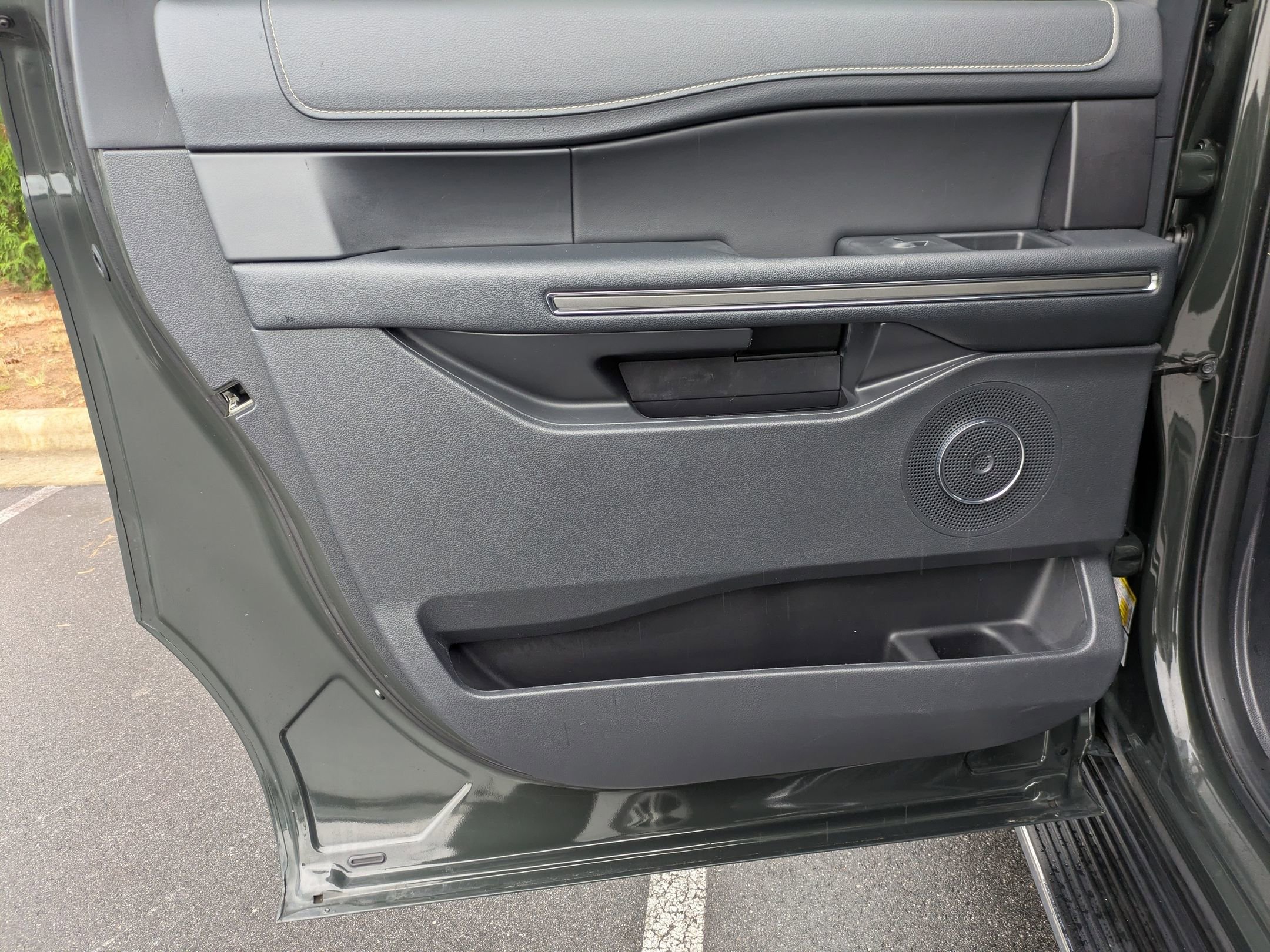 Certified 2023 Ford Expedition Max XLT image 27