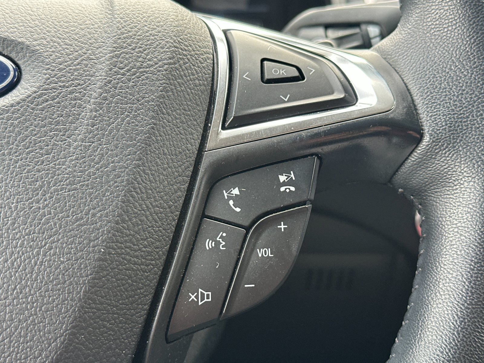 Certified 2024 Ford Edge SEL w/ Convenience Package AWD/4WD image 29