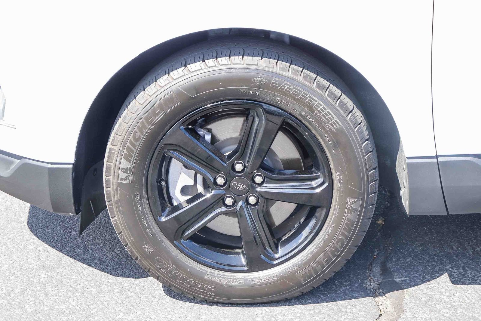 Certified 2023 Ford Edge SEL w/ Convenience Package AWD/4WD image 9
