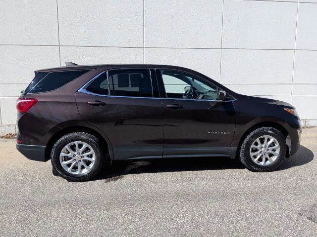 Used 2020 Chevrolet Equinox LT w/ Driver Convenience Package image 2