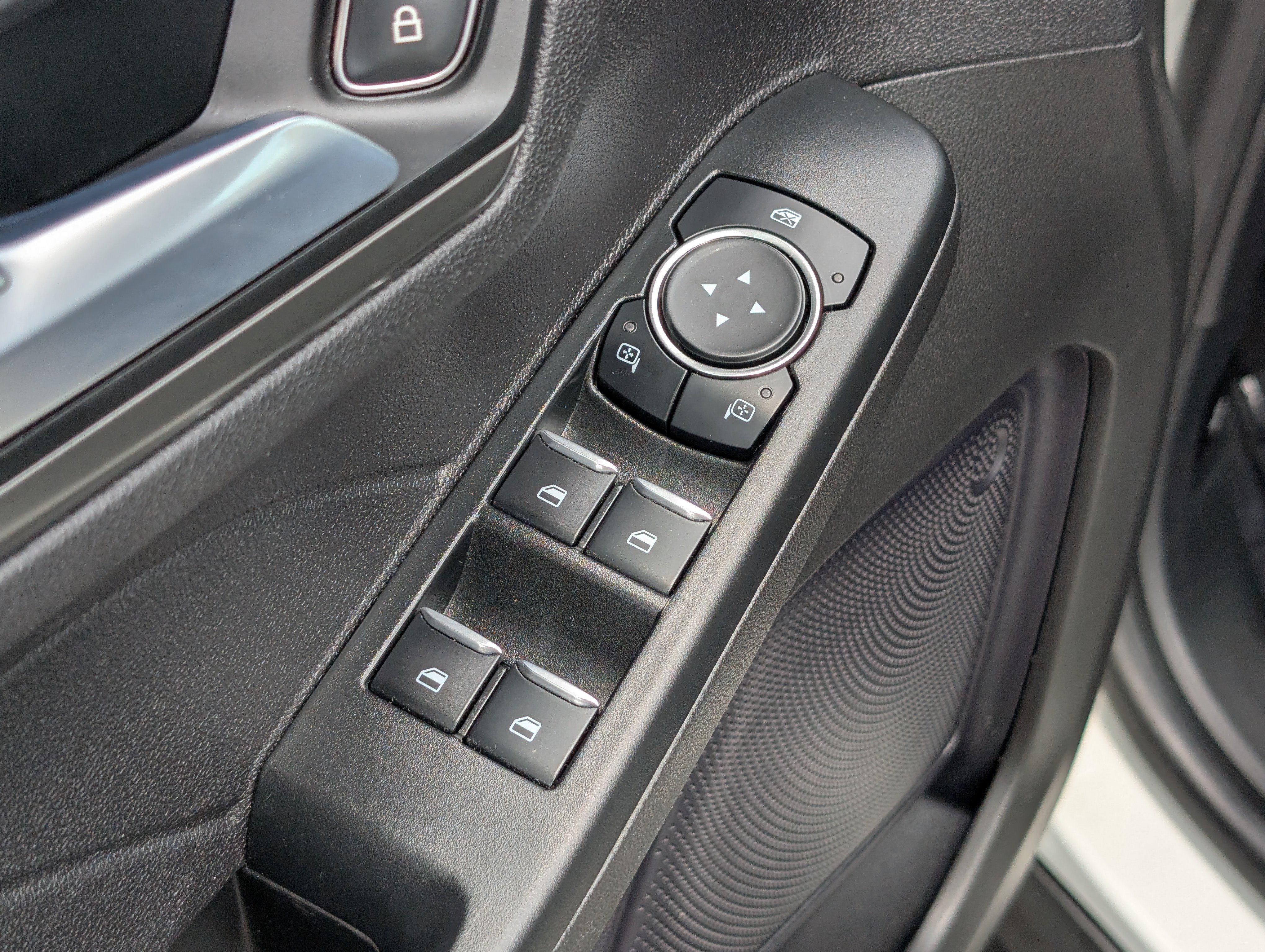 Certified 2023 Ford Escape SE FWD image 17
