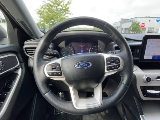 Certified 2023 Ford Explorer XLT w/ Equipment Group 202A AWD/4WD image 16