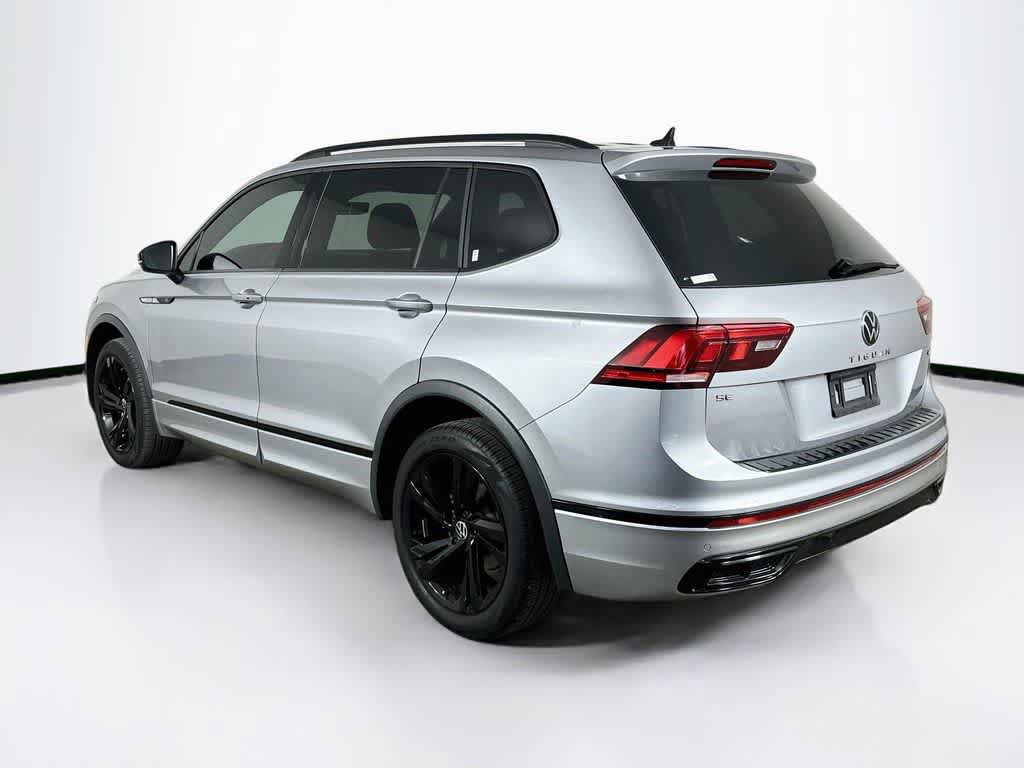 Used 2023 Volkswagen Tiguan SE R-Line AWD/4WD image 4