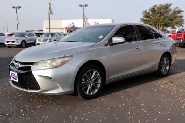 Used 2017 Toyota Camry SE image 6