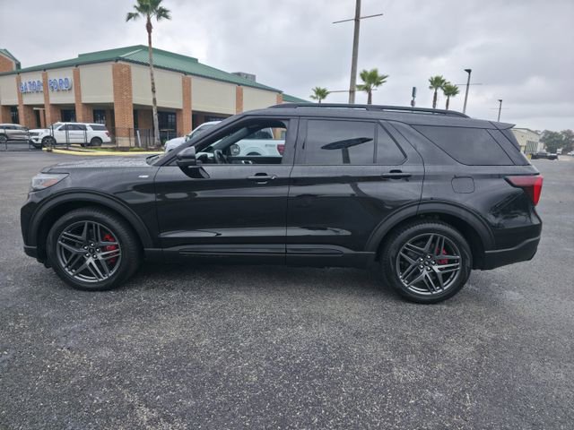 Certified 2025 Ford Explorer ST-Line w/ Premium Package image 8