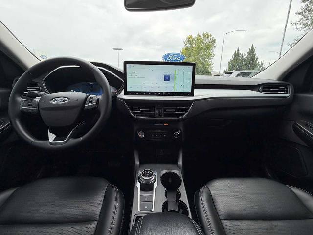 Certified 2025 Ford Escape Platinum AWD/4WD image 25