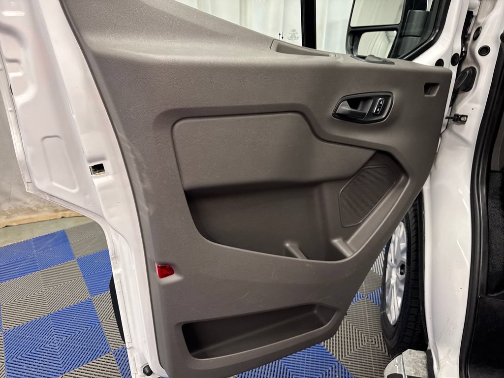 Certified 2025 Ford Transit 250 Low Roof w/ Exterior Upgrade Package RWD image 11